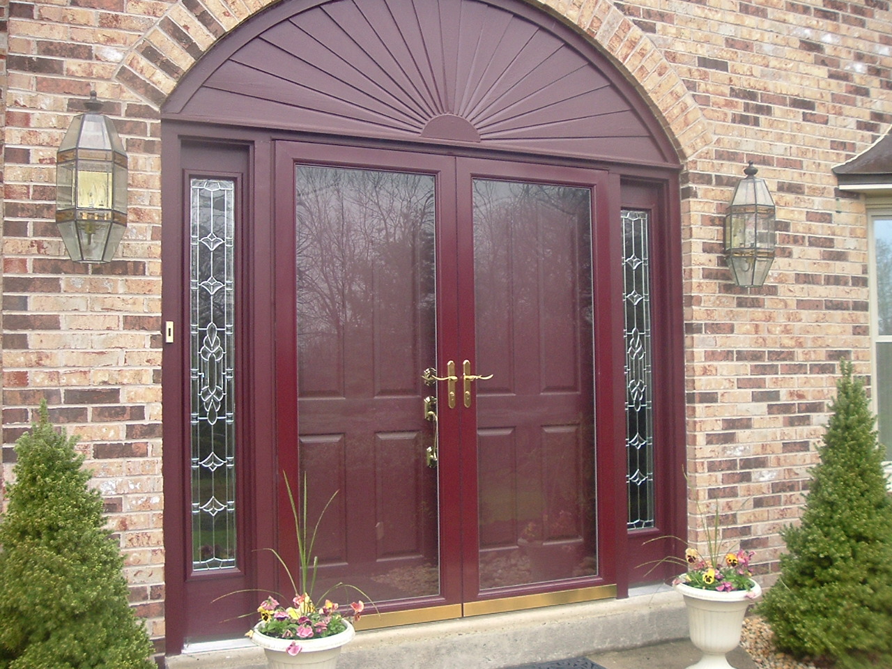 Kobyco - Storm Doors Rockton IL